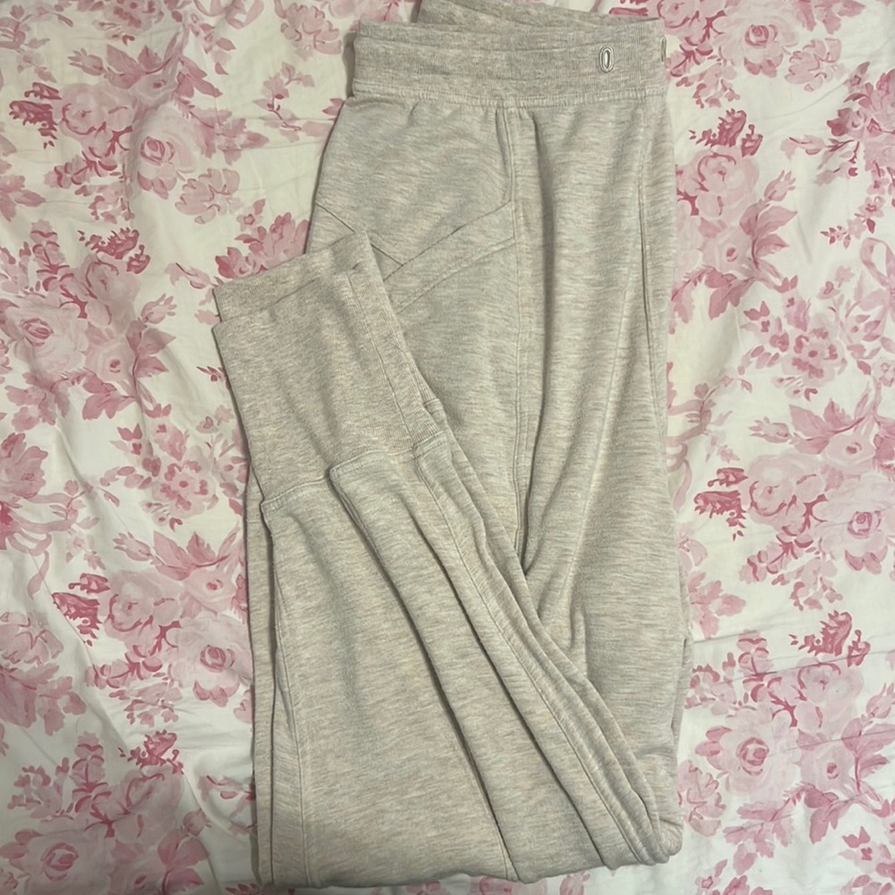 Lululemon size 10 joggers